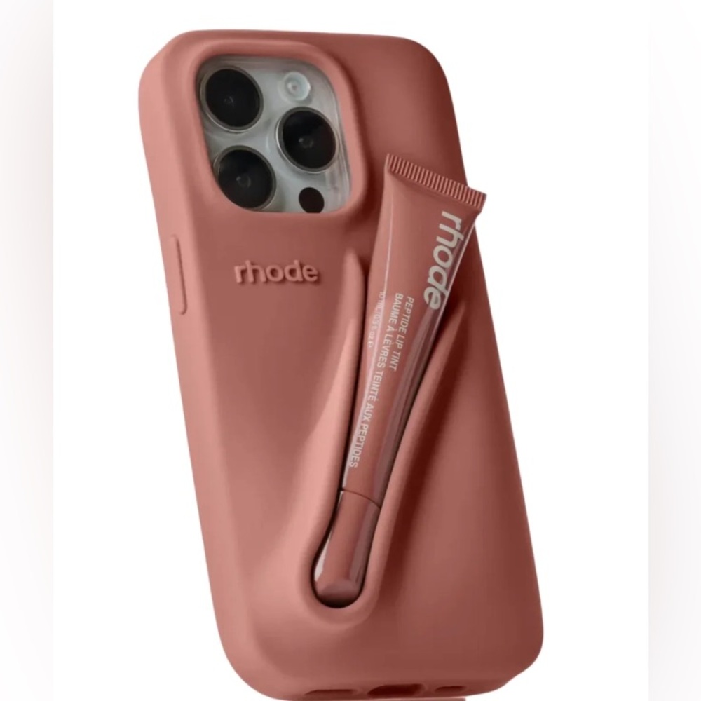 RHODE toast 🍞🥐 LIMITED EDITION 
16 pro max 
✅Guaranteed Authentic